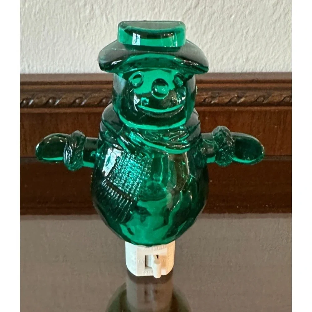 Vintage Green Plastic Snowman Christmas Night Light Swivel‎ Plug